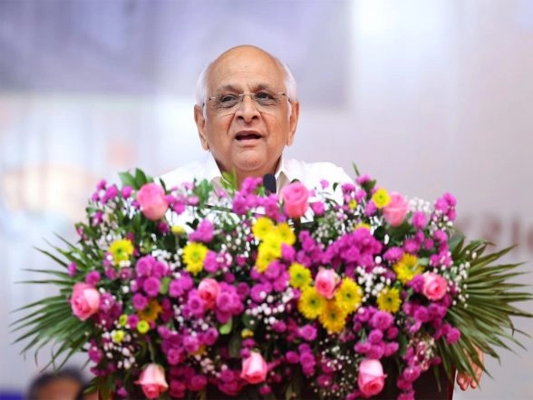 India News | CM Bhupendra Patel Inaugurates State's First Elevated Market Yard Constructed by Surat APMC