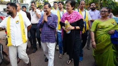 India News | Goa: Arvind Kejriwal Carries out Door-to-door Campaign in Anjuna Ahead of Zilla Panchayat Elections