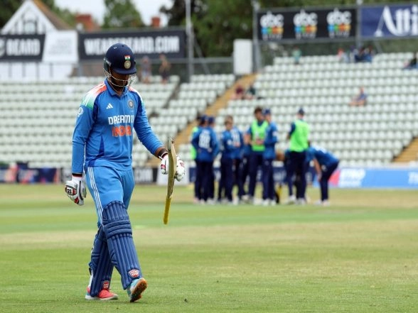 Sports News | Under-19 Asia Cup: India Bundled out for 240 Against Arch-rivals Pakistan; Aaron George Shines