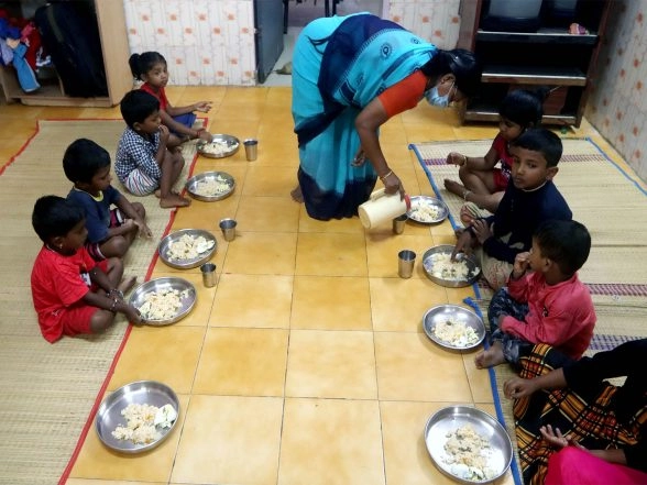 India News | Karnataka: Worms Found in Rice, Parents Outraged by Staff Negligence