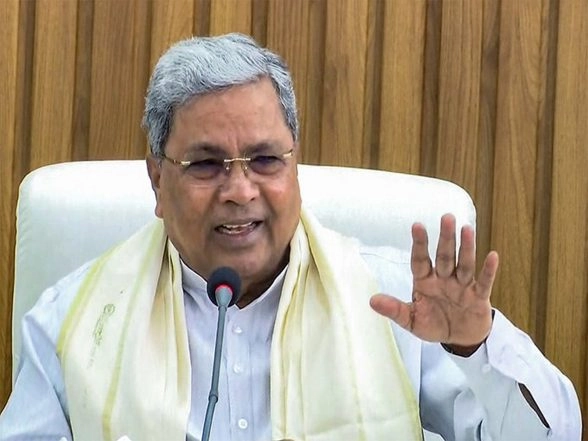 India News | Karnataka CM Siddaramaiah Accuses Centre of Undermining MGNREGA