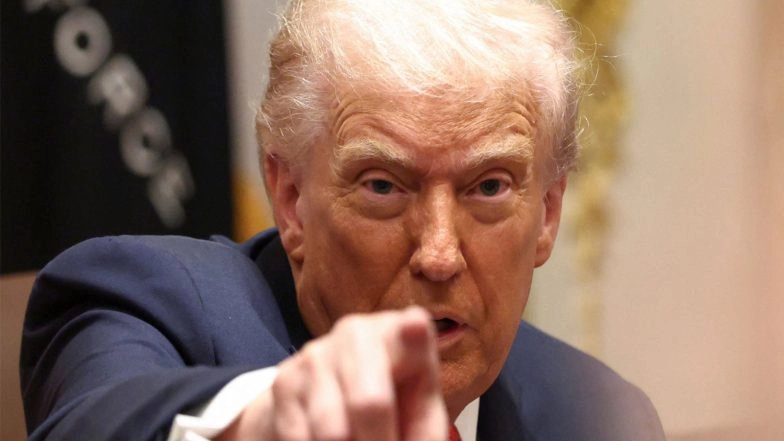 World News | Trump Orders Total Blockade of Sanctioned Oil Tankers to and from Venezuela