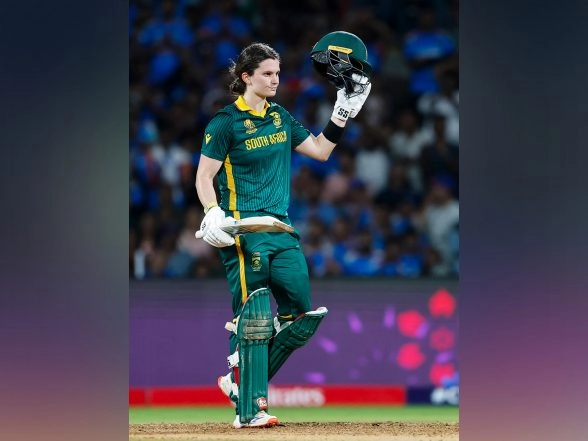 Sports News | South Africa Clinch Three-match ODI Series After Thrashing Ireland by 74 Runs