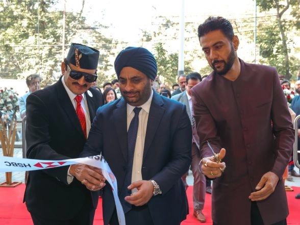 Business News | HSBC India Expands Its Presence in Madhya Pradesh, Opens New Branch in Indore to Support Wealth Expansion