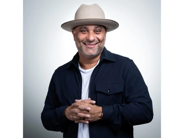 Entertainment News | Global Comedian Russell Peters Set to Bring 'Relax World Tour' to India; Cities, Dates Revealed