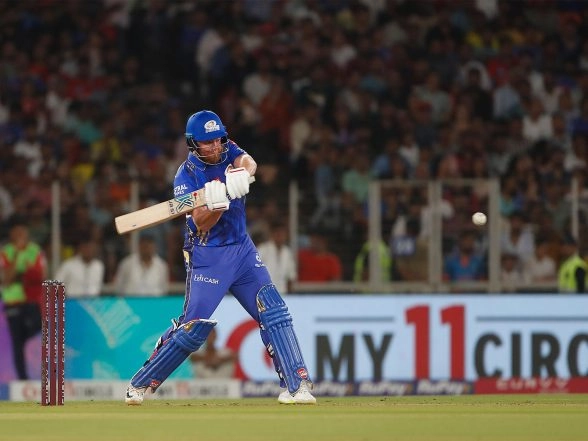 Sports News | Aakash Chopra Expresses Surprise at Three Overseas Stars Going Unsold in IPL 2026 Auction
