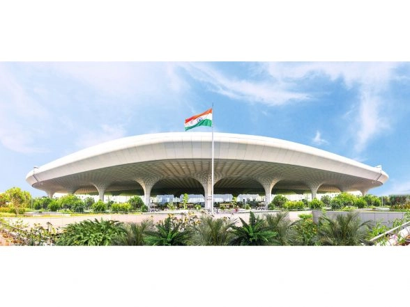 Business News | Mumbai International Airport Sets New Record with 1.76 Lakh Passenger Traffic on Nov 29