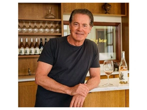 Entertainment News | Kyle MacLachlan Applauds Elizabeth Berkley as 'Showgirls' Celebrates Its 30th Anniversary