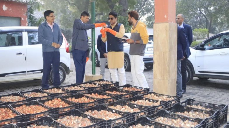 India News | NDMC's Green Initiative: 2.60 Lakh Tulip Bulbs to Be Planted in New Delhi