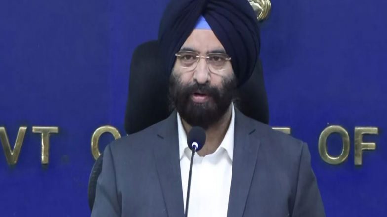 India News | Delhi Environment Minister Sirsa Conducts Surprise Inspections at Petrol Pumps; over 61,000 PUCCs Issued in 24 Hrs