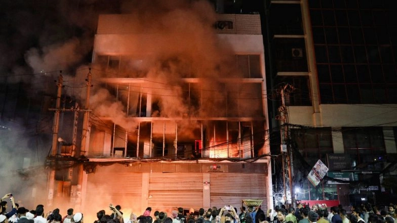 World News | Bangladesh: Protesters Hold Sit-in Outside Indian Assistant HC in Chattogram