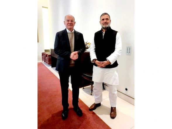 India News | Rahul Gandhi Holds Lunch Meeting with Former German Chancellor Olaf Scholz