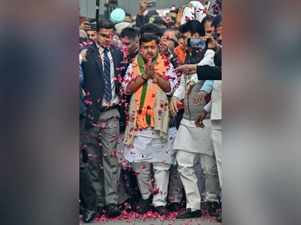 India News | BJP's New National Working President Nitin Nabin Chairs First General Secretaries' Meeting