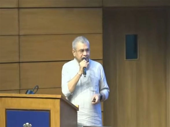 Business News | India Leading the World in AI Talent Acquisition, Among Top Countries in AI Skill Penetration: Ashwini Vaishnaw