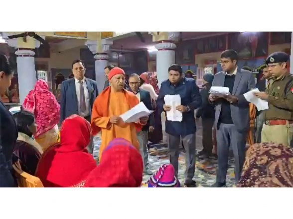 India News | CM Yogi Adityanath Holds Janta Darbar in UP's Gorakhpur