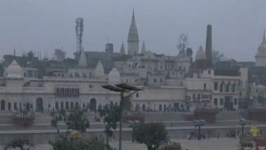 India News | Uttar Pradesh: Fog Engulfs Various Cities, Temperature Dips to 9°C