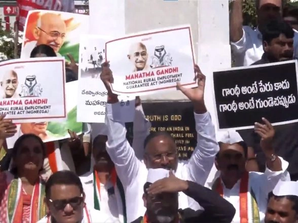 India News | Telangana: Congress Protests VB-G RAM G Bill at Mahatma Gandhi Statue, Secunderabad
