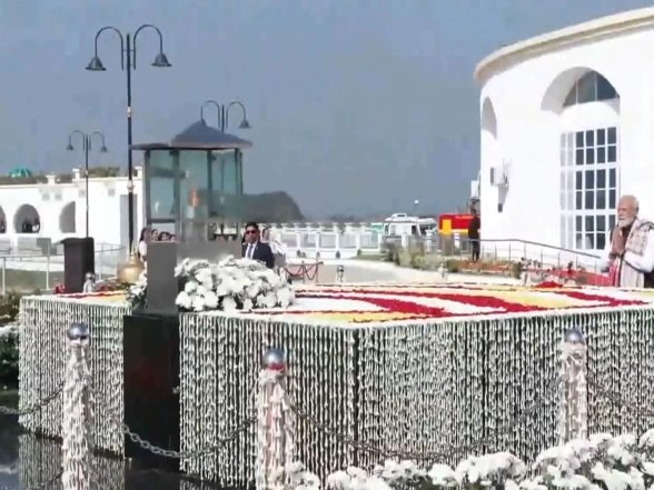 India News | PM Modi Pays Homage to Martyrs of Assam Movement at Swahid Smarak Kshetra in Guwahati