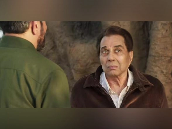 Entertainment News | Sunny Deol Posts BTS Video of Father Dharmendra from 'Ikkis', Urges Fans to Celebrate the Legend in Theatres