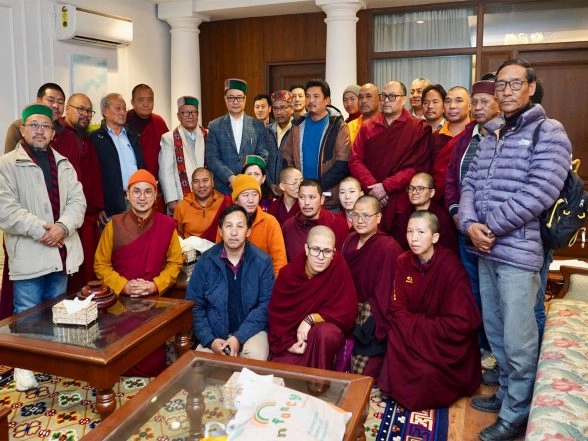India News | Kiren Rijiju Meets Buddhist Delegation from Himachal Pradesh in Delhi