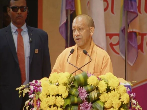 India News | Yogi Adityanath Pitches Cooperative-led Growth, Announces 6% Loans for Small Farmers at UP Cooperative Expo-2025