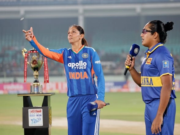Sports News | 1st T20I: India Women Win Toss, Opt to Bowl Against Sri Lanka