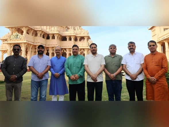 India News | Himachal Pradesh Legislative Assembly's Estimates Committee Visits Somnath Jyotirlinga in Gujarat