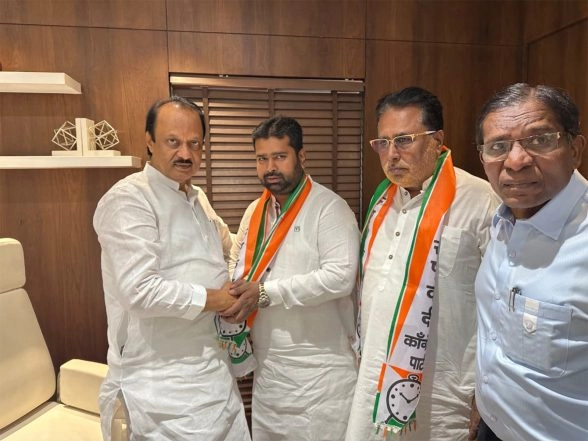 India News | Maharashtra: Congress Faces Setback as Former Pune Corporator Mukhtar Shaikh Switches to Ajit Pawar's NCP