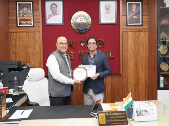 India News | AIIMS Bhopal's Dr Babu Lal Receives Young Scientist Award 2025 for Innovative Organ Donation Research