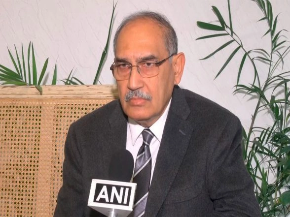 India News | Pollution Driving Rise in Breathlessness, Chest Infections, Says FICCI Health Services Committee Chairman