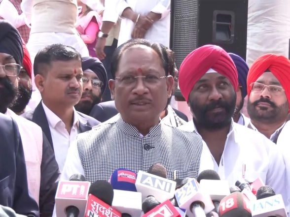 India News | Chhattisgarh CM Vishnu Deo Sai Announces 5 Lakh Assistance for Killed Migrant's Family