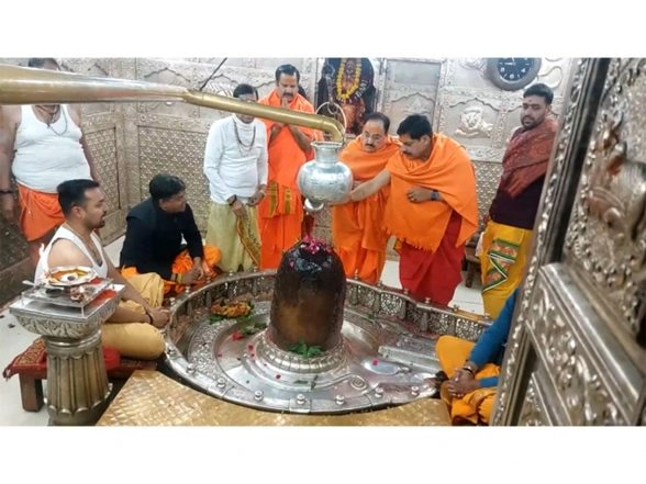 India News | Union Health Minister Nadda, MP CM Yadav Offer Prayers at Mahakaleshwar Temple in Ujjain