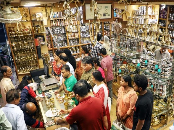 Business News | GST 2.0 Played Key Role in Supporting Domestic Consumption, Economic Growth in 2025: Report