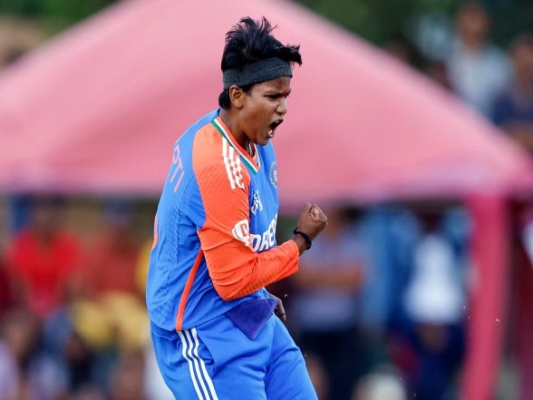 Sports News | Deepti Sharma Claims No. 1 Spot in T20I Bowlers Ranking