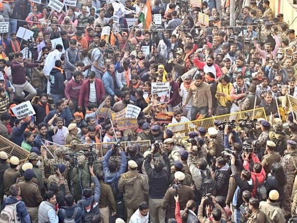 India News | Protests in Various Indian Cities over Mob Lynching of Dipu Chandra Das in Bangladesh