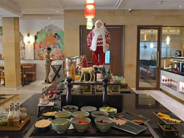 India News | Christmas Eve Buzz Lights Up Jaisalmer as Hotels, Desert Resorts Go Houseful