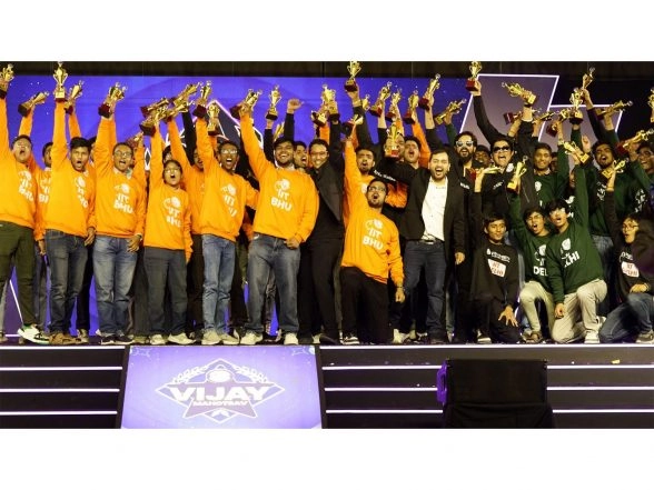 Business News | PhysicsWallah Hosts Vijay Mahotsav 2025 to Celebrate Student Success