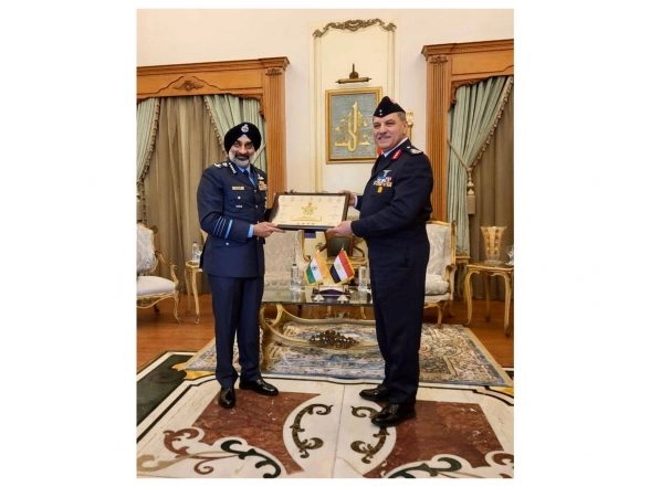 World News | Air Chief Marshal AP Singh Visits Egypt to Strengthen Ties Between IAF-EAF