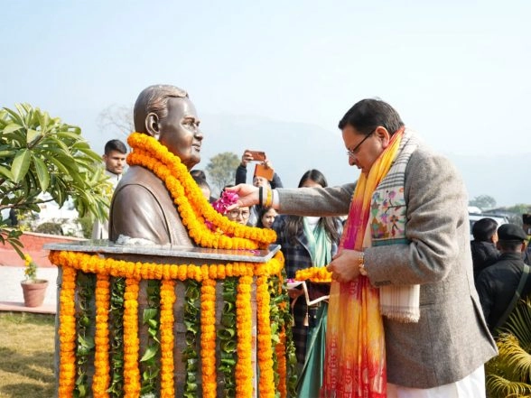 India News | Uttarakhand CM Dhami Pays Tribute to Former PM Vajpayee on His Birth Anniversary, Participates in Atal Smriti Vyakhyan Mala