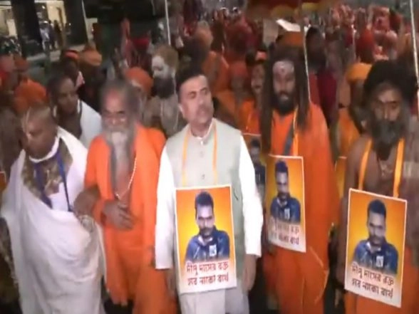 India News | Pro-Hindu Activists Protest Outside Bangladesh Deputy High Commission in Kolkata
