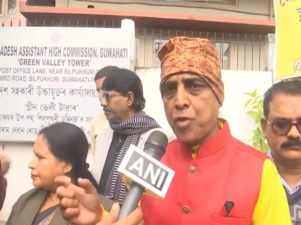 India News | Bengali United Forum Protests Before Bangladesh Assistant High Commission in Guwahati