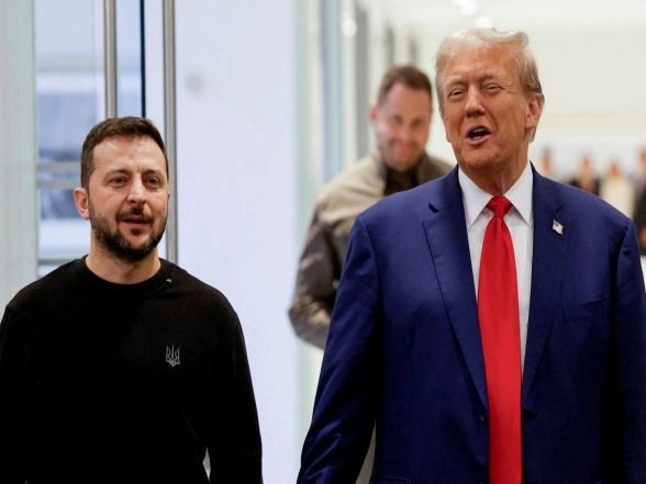World News | Zelenskyy to Meet Trump in Florida on Sunday to Push Peace Talks