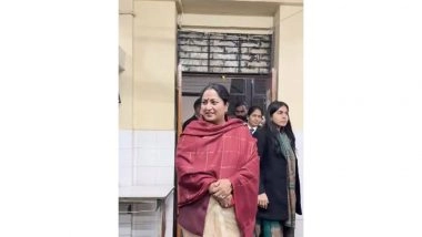 India News | Delhi CM Rekha Gupta Conducts Surprise Inspection at Permanent Night Shelter in Kashmiri Gate