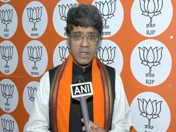 India News | "Insecure Nehru Congress:" BJP Spokesperson CR Kesavan Slams Congress Working Committee Meet