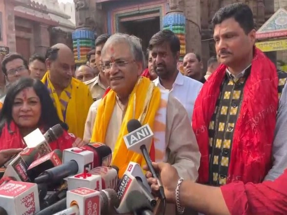 India News | Chief Election Commissioner Gyanesh Kumar Visits Shri Jagannath Dham with His Family