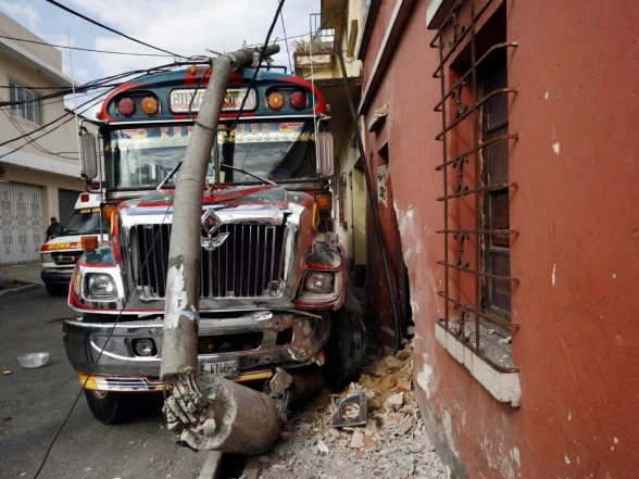 World News | 15 Die, 19 Injured in Guatemala Bus Accident