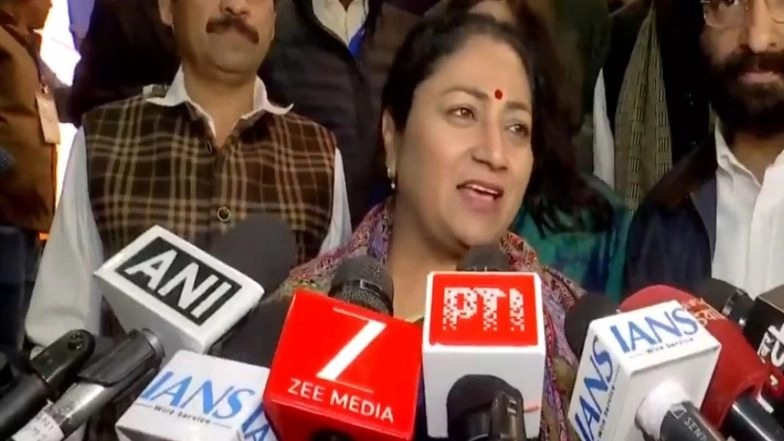 India News | Delhi: CM Rekha Gupta Distributes 5100 Ujjwala Connections