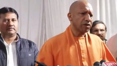 India News | UP CM Yogi Adityanath Inspects Gorakhpur Night Shelters, Distributes Blankets Amid Severe Cold Wave Conditions