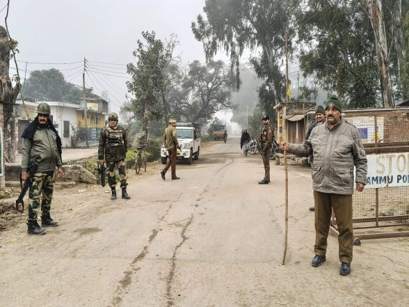 India News | BSF Refutes Bangladeshi Media Reports Claiming Two Accused in Hadi's Murder Entered India