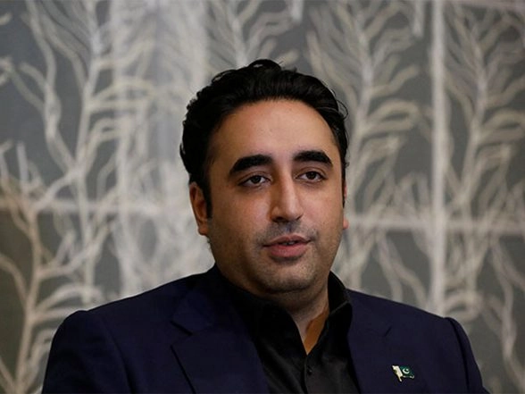 World News | Pakistan: PPP Chairman Urges Tehreek-e-Insaf to Shun 'extremist Politics', Return to Democratic Norms
